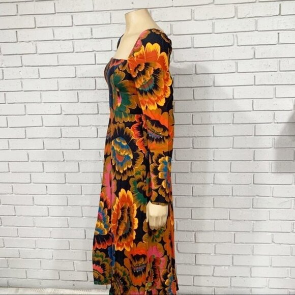 Farm Rio Women’s Flowers Midi Dress - Picture 11 of 13